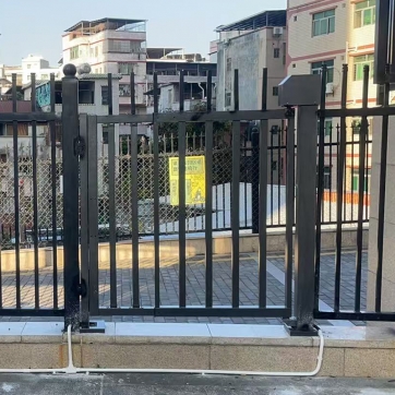 栅栏门